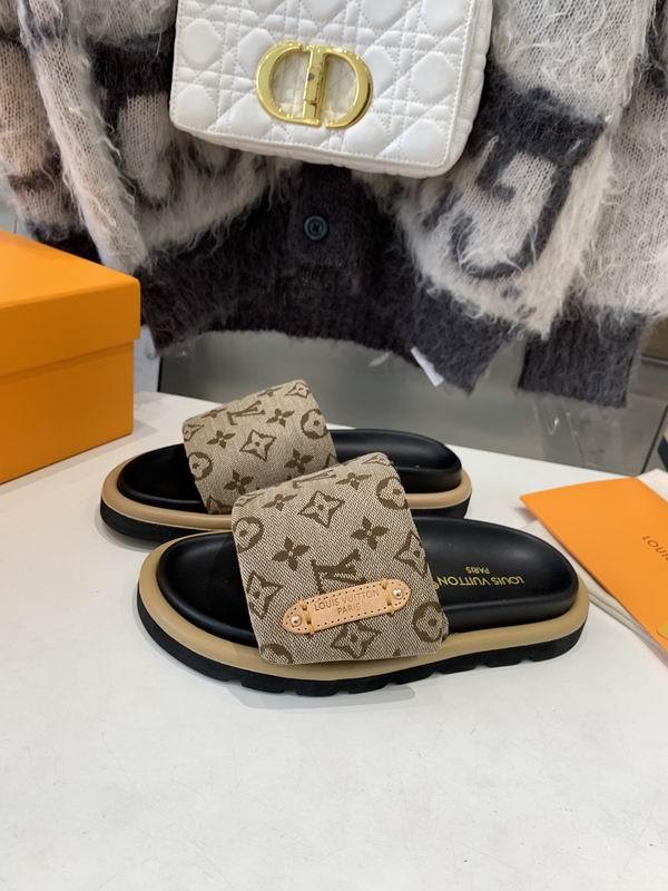 LV Men's Slippers 145